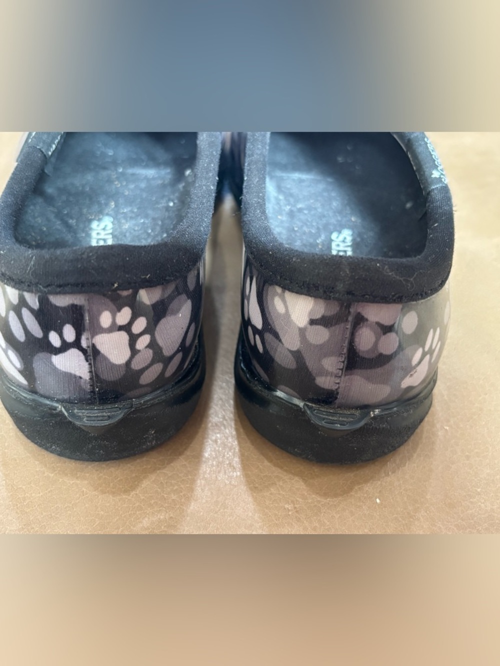 Sloggers dog/cat Paw-Print Garden Clogs/ nursing shoes - Picture 5 of 5